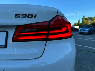 BMW 5 Series foto 18