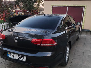 Volkswagen Passat foto 2