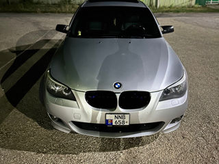 BMW 5 Series foto 10