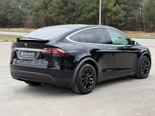 Tesla Model X foto 3