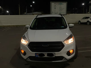 Ford Escape foto 2