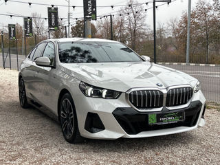 BMW 5 Series foto 2