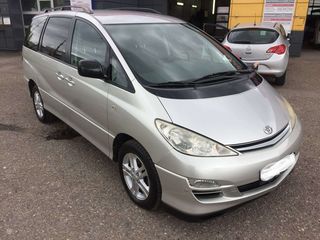 Toyota Previa foto 1