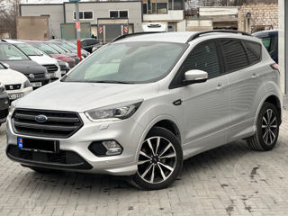 Ford Kuga foto 1