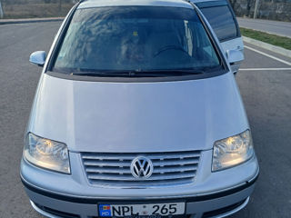 Volkswagen Sharan foto 2