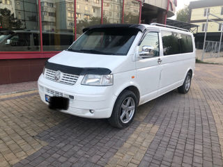 Volkswagen Caravelle foto 3