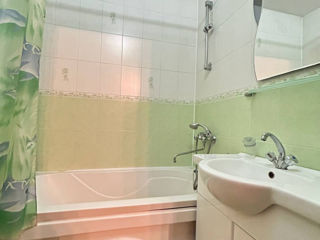 Apartament cu 3 camere, 86 m², Paminteni, Bălți foto 8