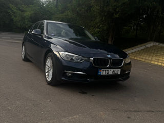 BMW 3 Series foto 4