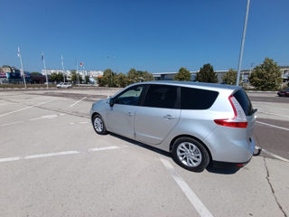 Renault Grand Scenic foto 6