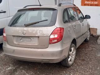 Skoda Fabia фото 2