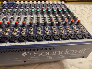 Mixer Soundkraft EFX-12 cu Lexicon incorporat foto 2