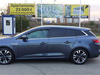 Renault Megane foto 2