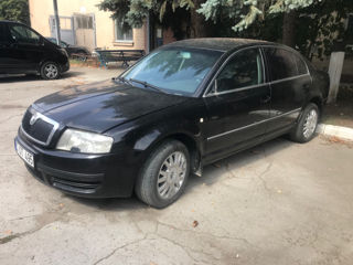 Skoda Superb foto 2