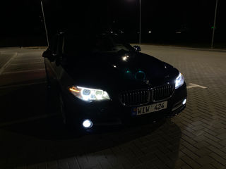 BMW 5 Series foto 2