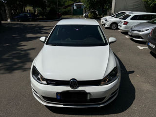 Volkswagen Golf foto 1