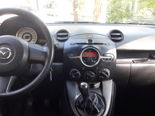 Mazda 2 foto 4