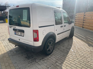 Ford Transit Connect foto 2