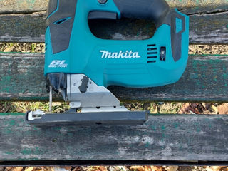 Makita DJV  182