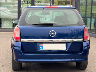 Opel Astra foto 6