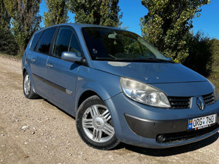 Renault Grand Scenic foto 1