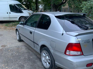 Hyundai Accent foto 7