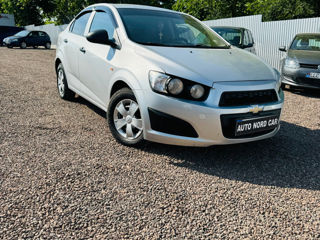 Chevrolet Aveo foto 2