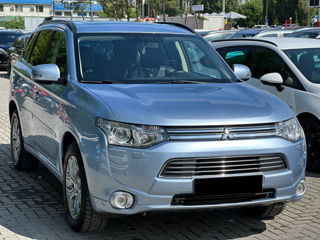 Mitsubishi Outlander foto 4