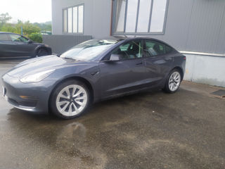 Tesla Model 3 foto 2