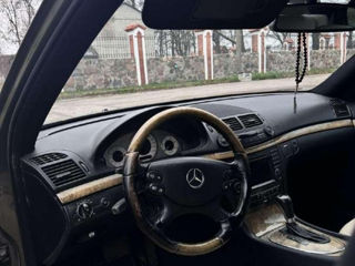 Mercedes E-Class foto 4