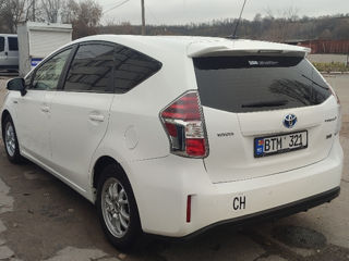 Toyota Prius + foto 5