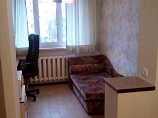 Vind apartament mobilat ,strada Ismail(Maraton)39000/euro. foto 7