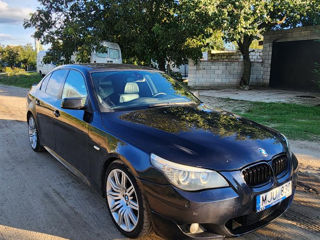 BMW 5 Series foto 3