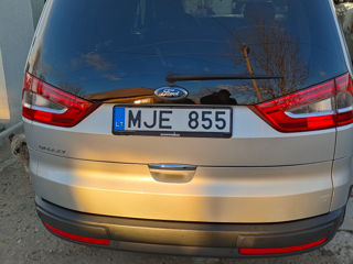 Ford Galaxy фото 10