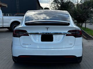 Tesla Model X foto 5