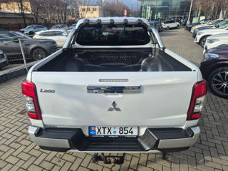 Mitsubishi L200 foto 3