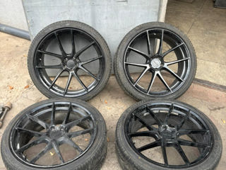 5x112 R22  в комплекте с шинами 265/35 R22