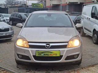 Opel Astra foto 2