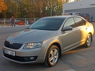 Skoda Octavia foto 1