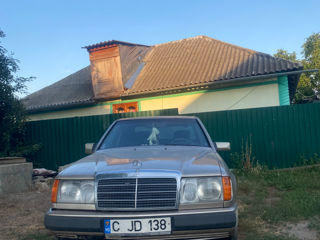 Mercedes E-Class foto 3