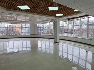 Spațiul comercial,420m.p., 5,5 €, C.C,"Palmira", Ciocana / Коммерческое помещение, 420 кв. м. 5,5 € foto 7