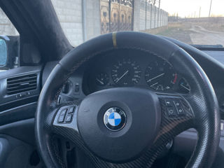 BMW 5 Series foto 8