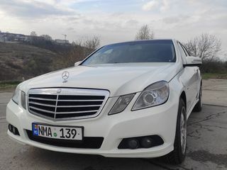 Прокат Mercedes - Benz E- 212 Class 2.2 Дизель, Автомат