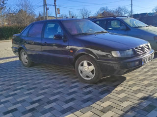 Volkswagen Passat foto 2