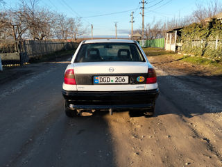 Opel Astra foto 6