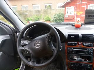 Mercedes C Class foto 4