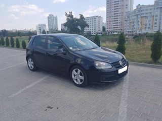 Volkswagen Golf foto 1