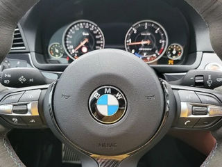 BMW 5 Series foto 10