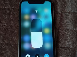 iPhone 11 128GB foto 2