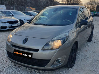 Renault Grand Scenic foto 2