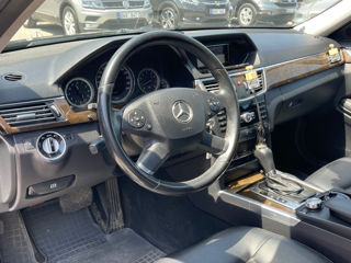 Mercedes E-Class foto 5